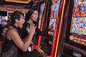 Detailed game rules displayed on screen showing blackjack dealer rules and payout structure